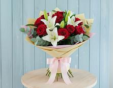 Букет цветов из:  Лилии и Розы в Покрово-Пригородном
