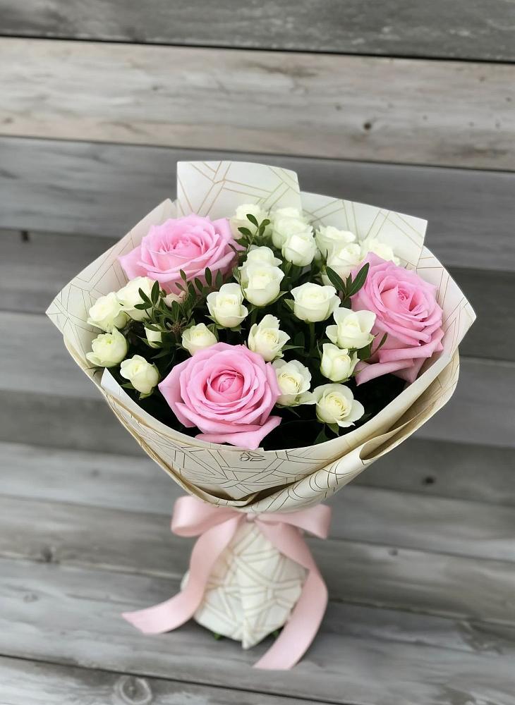 Букет цветов из: Розы в Покрово-Пригородном