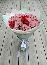 Букет цветов из:  Альстромерии в Покрово-Пригородном