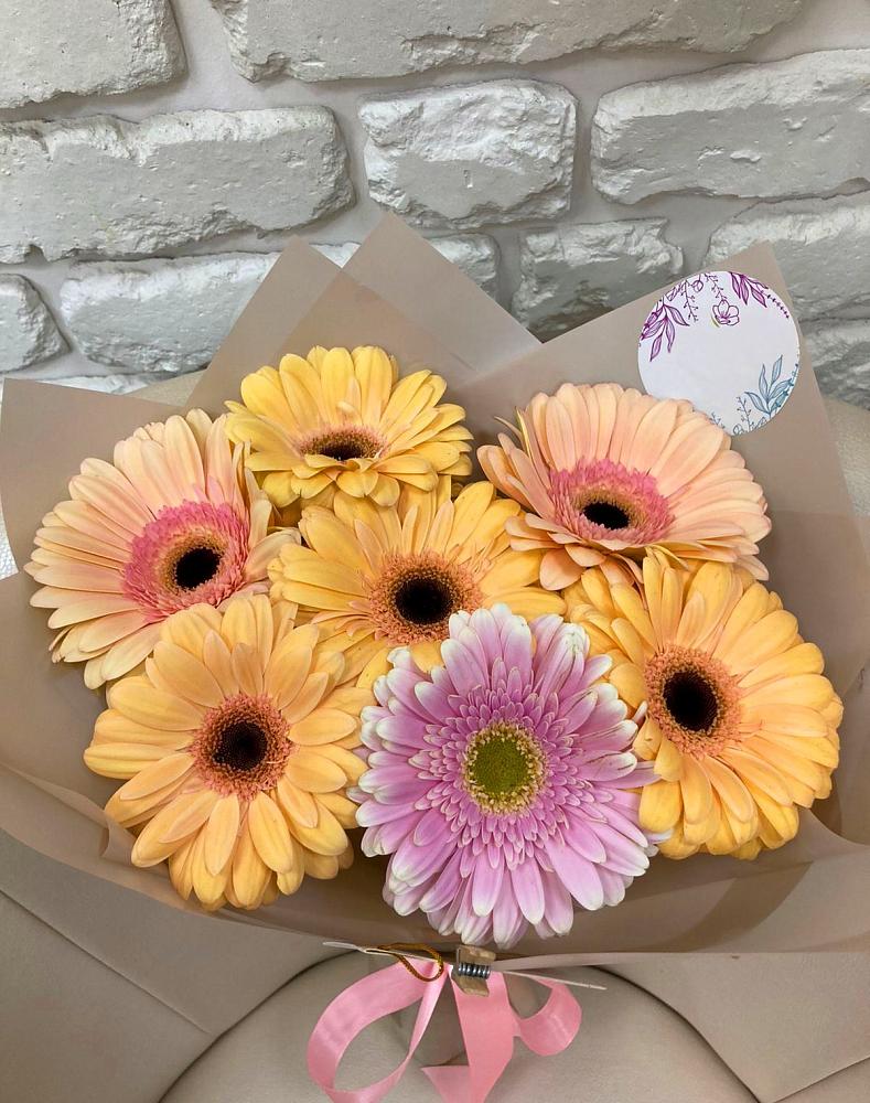 Букет цветов из: Герберы в Покрово-Пригородном