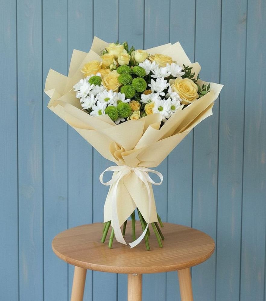 Букет цветов из: Хризантемы и Розы в Покрово-Пригородном