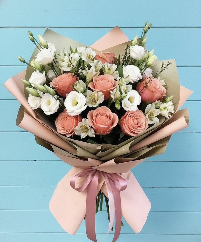 Букет цветов из: Розы, Альстромерии и Лизиантусы в Покрово-Пригородном