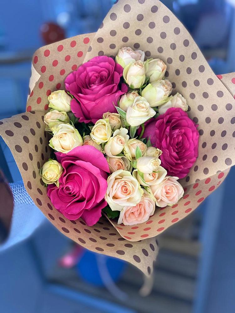 Букет цветов из: Розы в Покрово-Пригородном