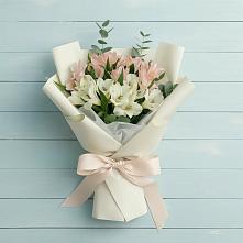 Букет цветов из:  Альстромерии в Покрово-Пригородном