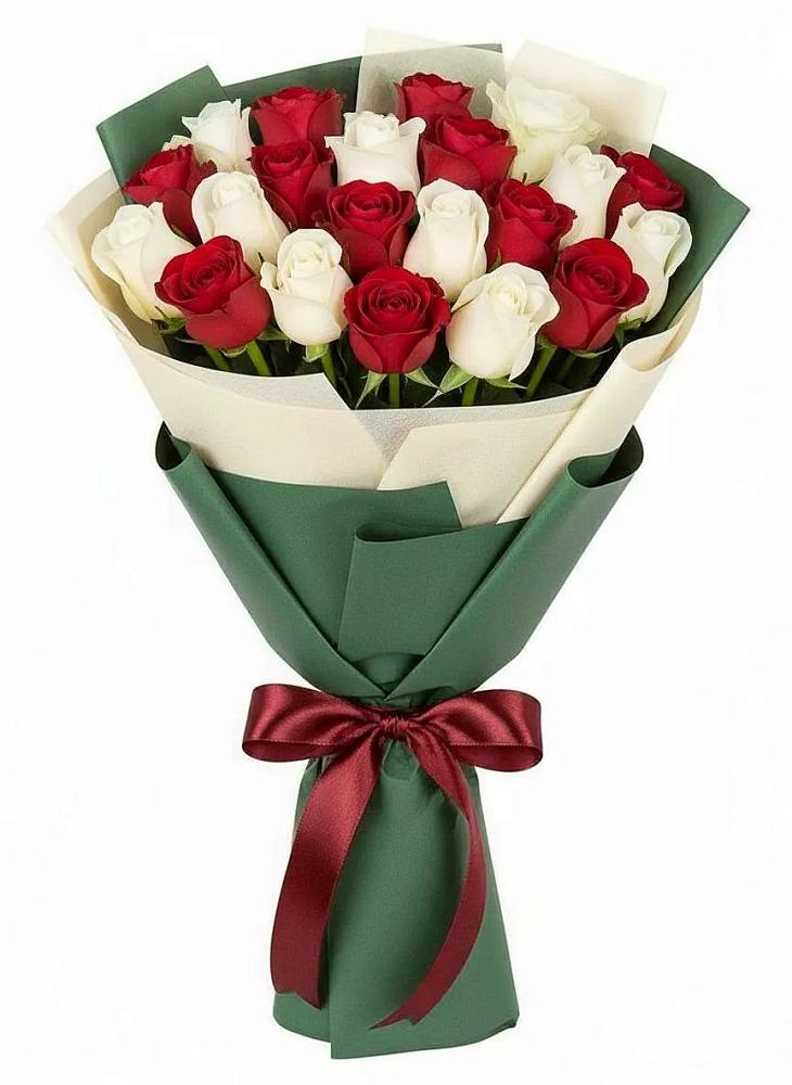 Букет Микс из красных и белых роз в Покрово-Пригородном