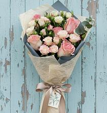 Букет цветов из:  Розы в Покрово-Пригородном