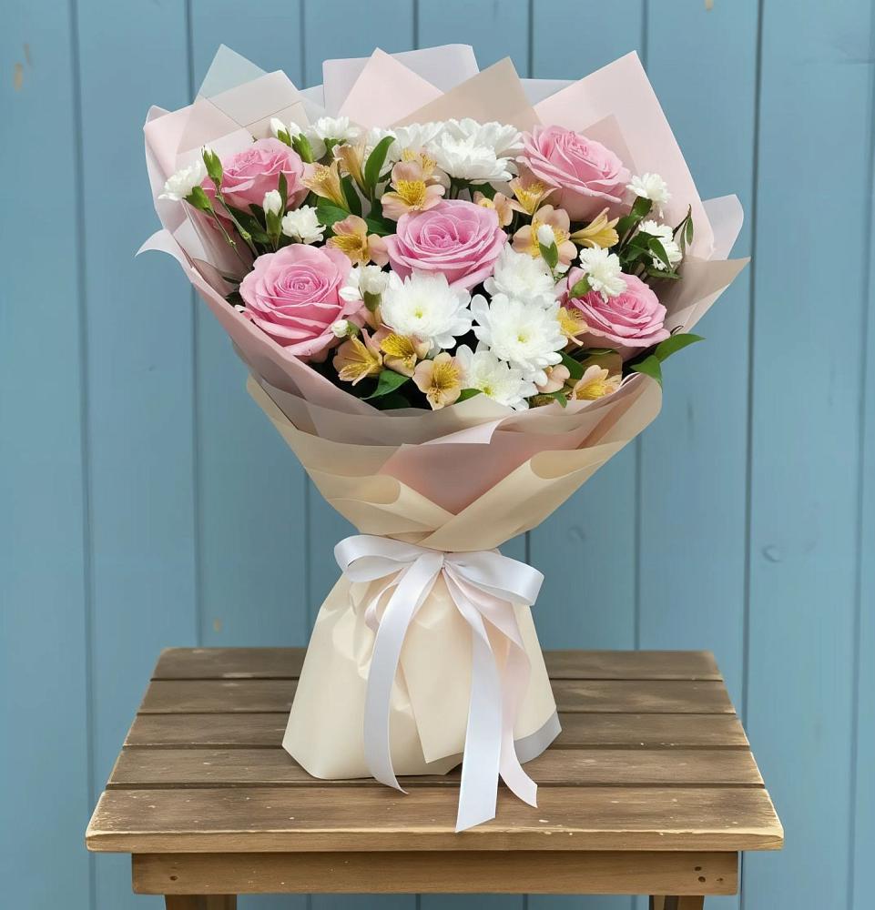 Букет цветов из: Гвоздики, Орхидеи и Розы в Покрово-Пригородном