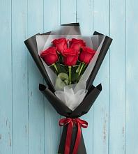 Букет цветов из:  Розы в Покрово-Пригородном