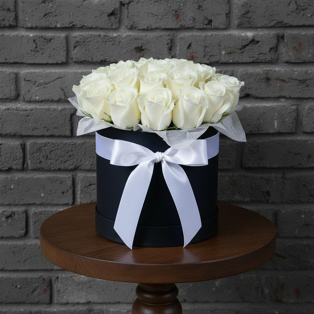 Цветочная композиция из Розы в шляпной коробке в Покрово-Пригородном