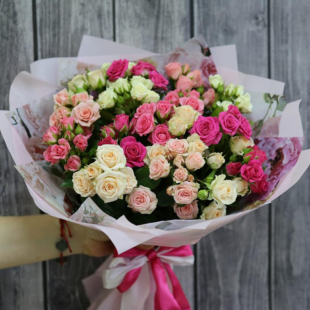 Букет цветов из: Розы в Покрово-Пригородном