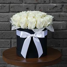 Цветочная композиция из Розы в шляпной коробке в Покрово-Пригородном